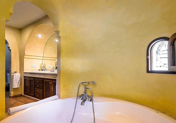 Casa Beni Ibiza 38 Bedroom 1 En Suite