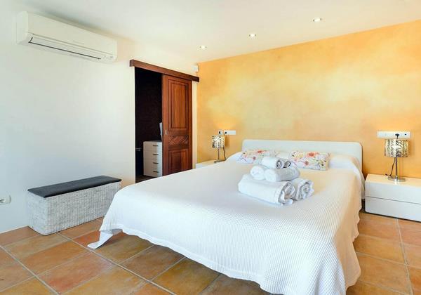 Villa Can Llosas De Dalt Ibiza 50 Min