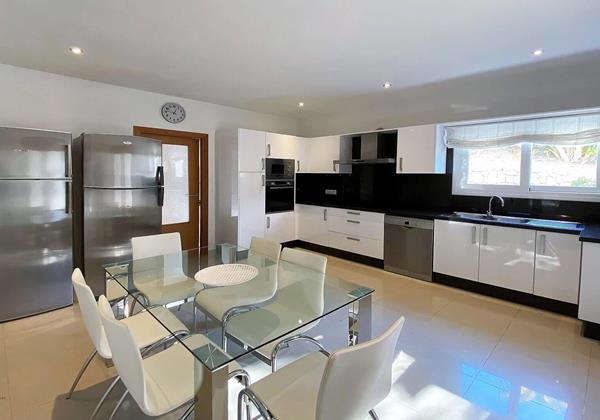 Villa Romeo Ibiza 16 Min