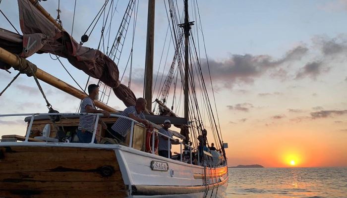 private sunset cruise ibiza