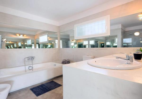 Villa Claire Ibiza 26 Min