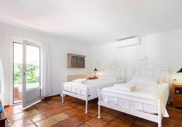 Villa Cigala Ibiza 27 Min