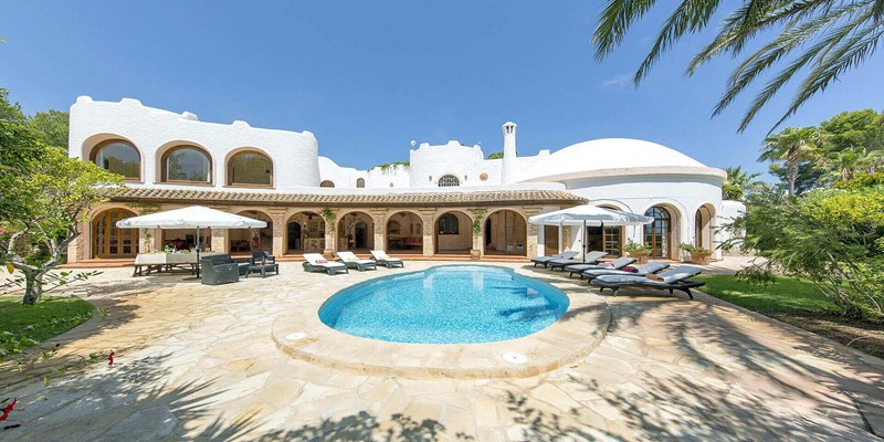 The Beach Villa 1