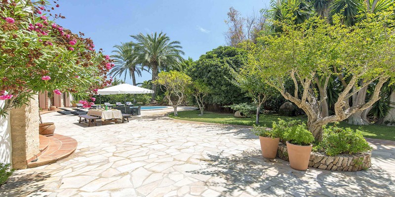 The Beach Villa 8