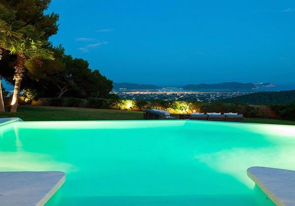 Can Salvador Ibiza 16 Min