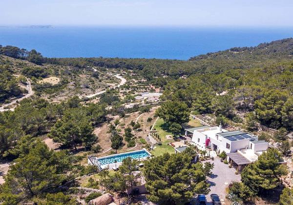 Can Savasana Ibiza 8 Min