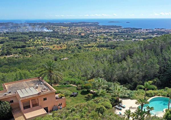 Villa Montania02 Min