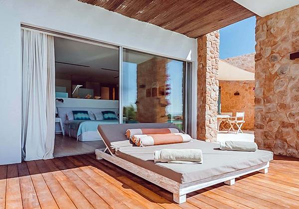 Can Elyza Ibiza 11 Min