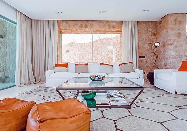 Can Elyza Ibiza 15 Min