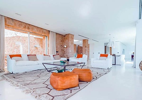 Can Elyza Ibiza 16 Min