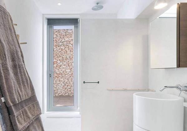 Greenacres Ibiza 37 Min