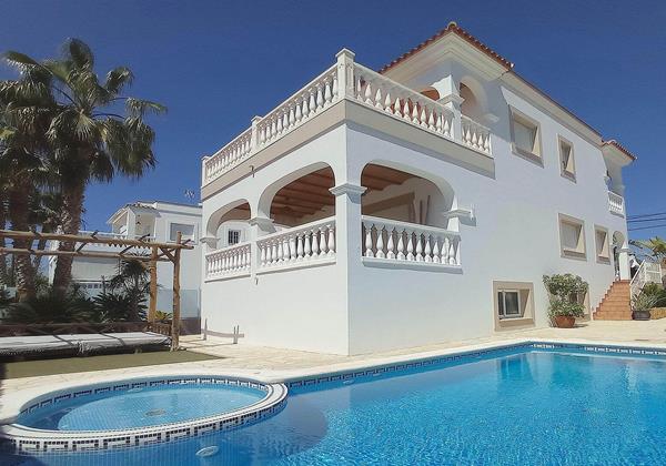 Villa Yellow Ibiza 2 Min