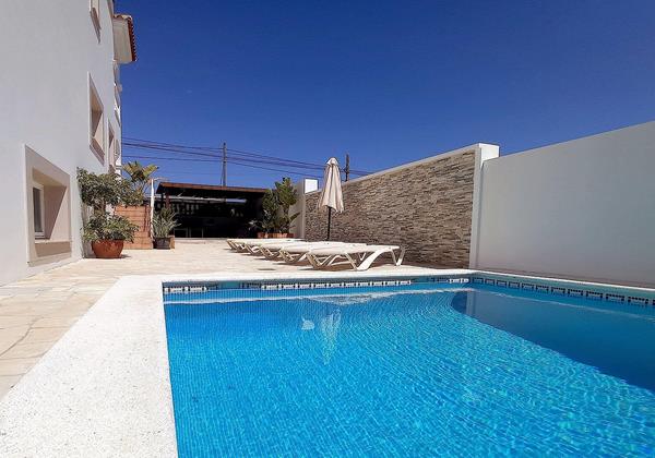 Villa Yellow Ibiza 4 Min