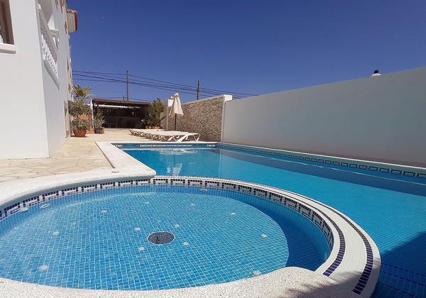 Villa Yellow Ibiza 7 Min