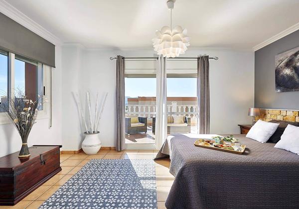 Villa Yellow Ibiza 22 Min