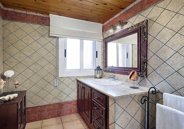 Villa Yellow Ibiza 27 Min