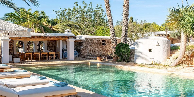 Can Amphorae Ibiza 3 Min