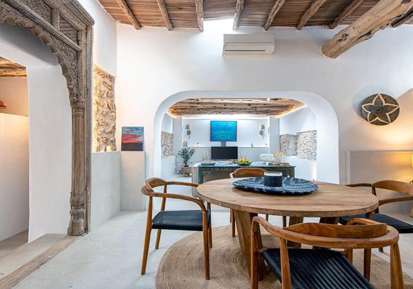 Can Amphorae Ibiza 42 Min