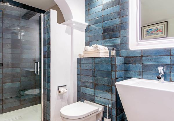 Can Amphorae Ibiza 54 Min