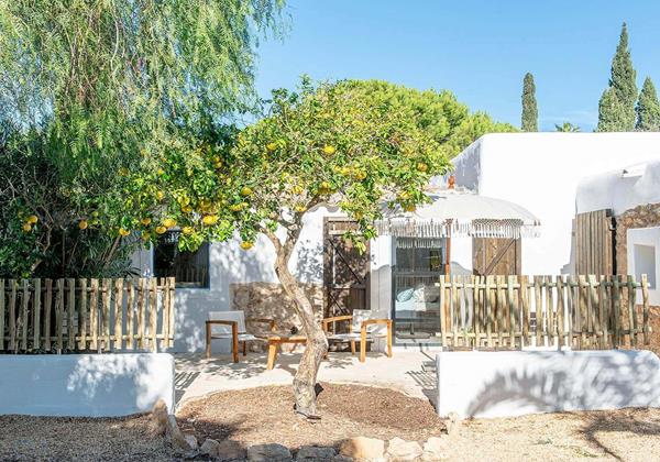 Can Amphorae Ibiza 63 Min