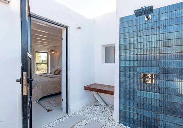 Can Amphorae Ibiza 81 Min