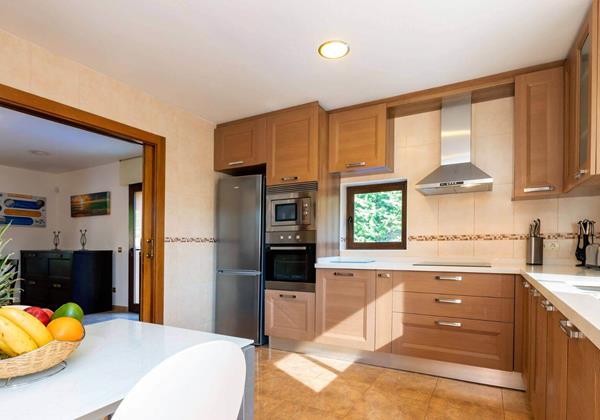 Villa Alexandra Ibiza 14 Min