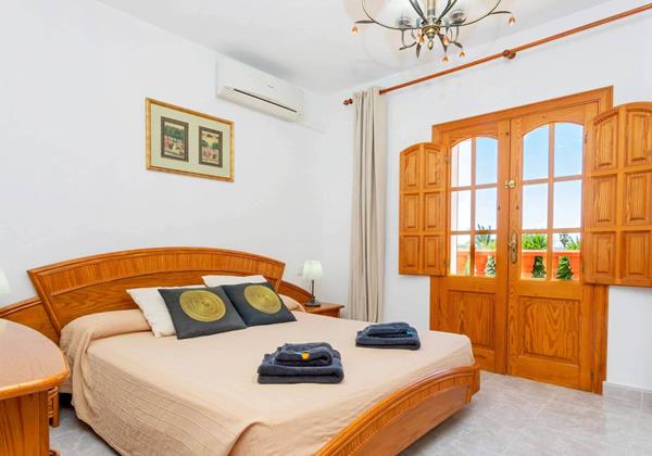 Villa Mali Ibiza 38 Min