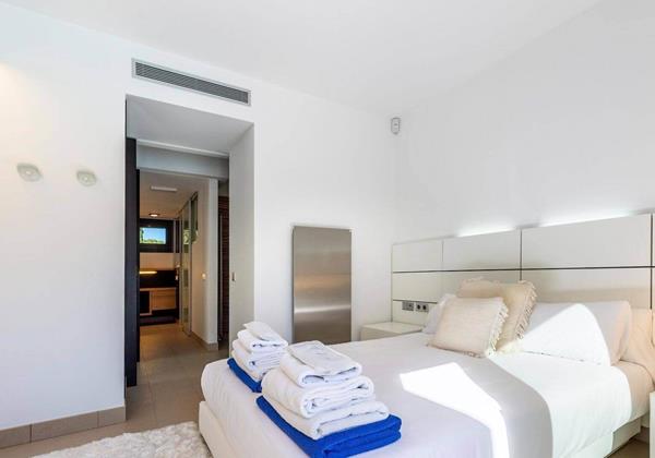 Villa Daruma Ibiza 38 Min