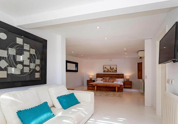 Can Dida Ibiza 24 Min