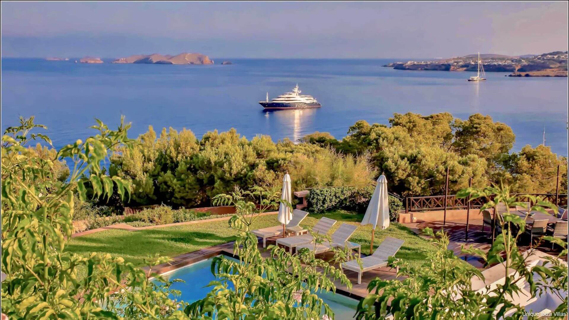  - CAN ICARUS - Cala Moli - 6 Bedrooms 