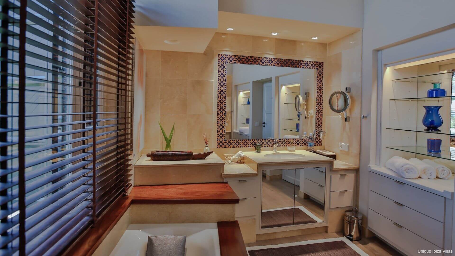  - CAN ICARUS - Cala Moli - 6 Bedrooms 