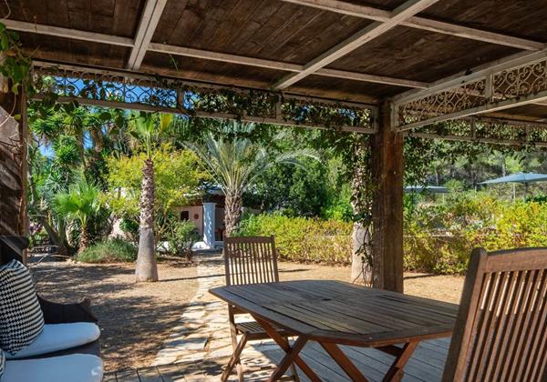 Can Joan Simona 006 Min