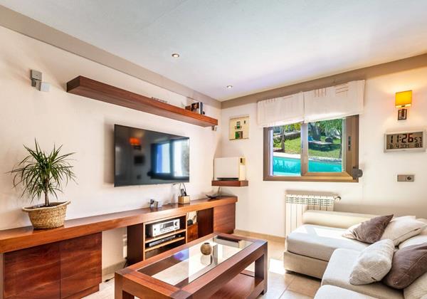 Port De Sant Miquel 026 Min