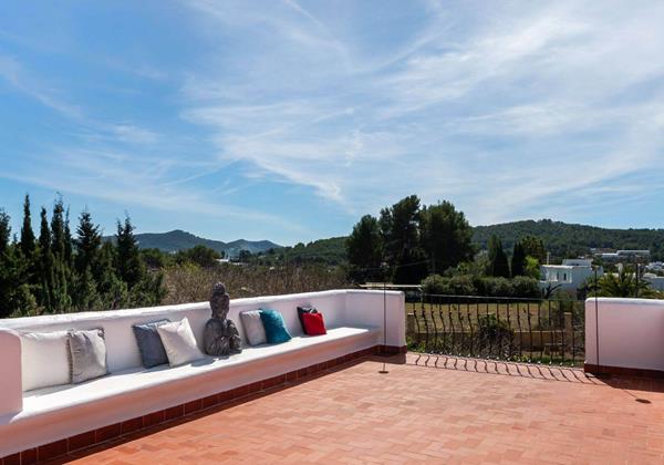 Cerca Santa Eulalia 16