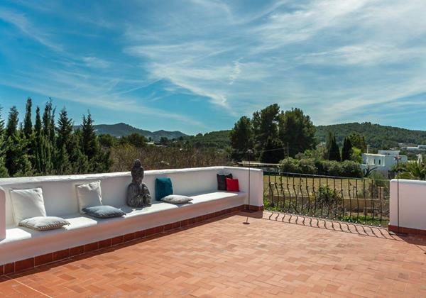 Cerca Santa Eulalia 19