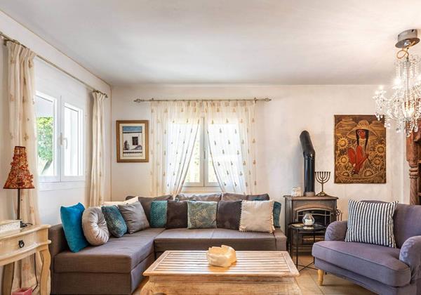 Cerca Santa Eulalia 27