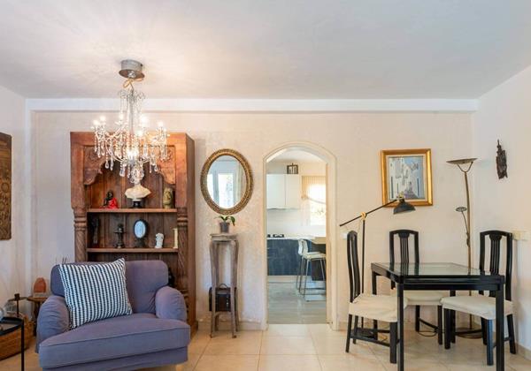 Cerca Santa Eulalia 29