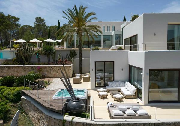 Cana Milene 16072025 060252281