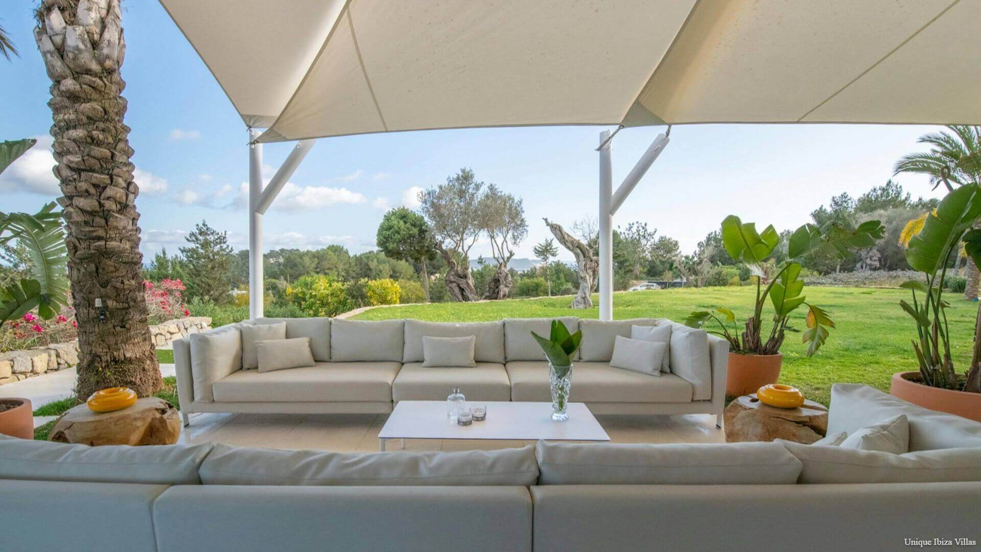  - VILLA OASIS - 5 Bedrooms - Near Ibiza Town & Salinas beach