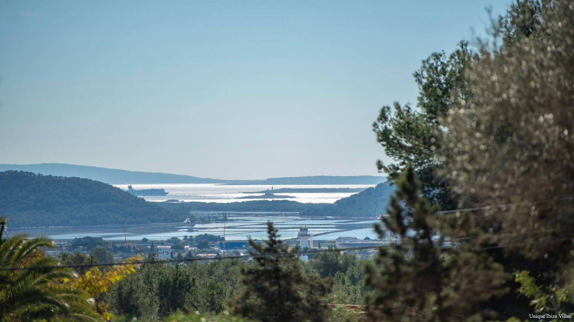  - VILLA OASIS - 5 Bedrooms - Near Ibiza Town & Salinas beach