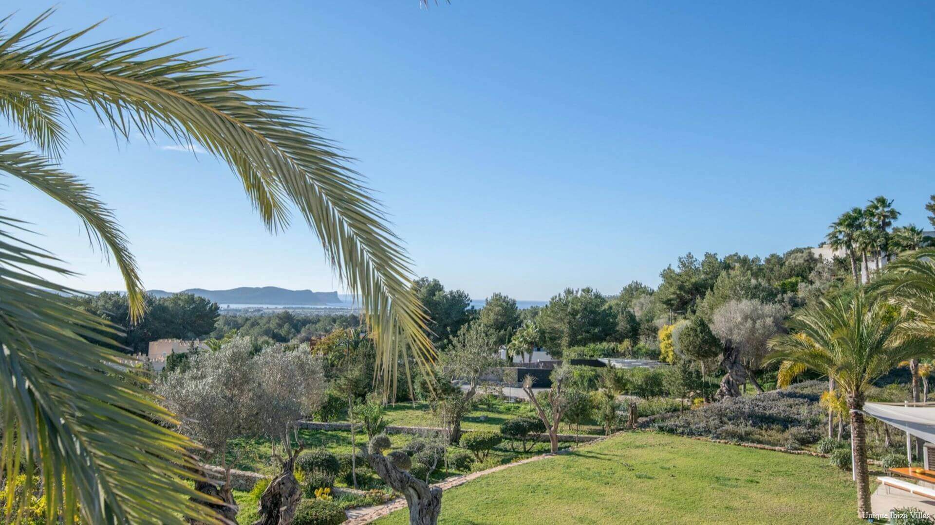  - VILLA OASIS - 5 Bedrooms - Near Ibiza Town & Salinas beach