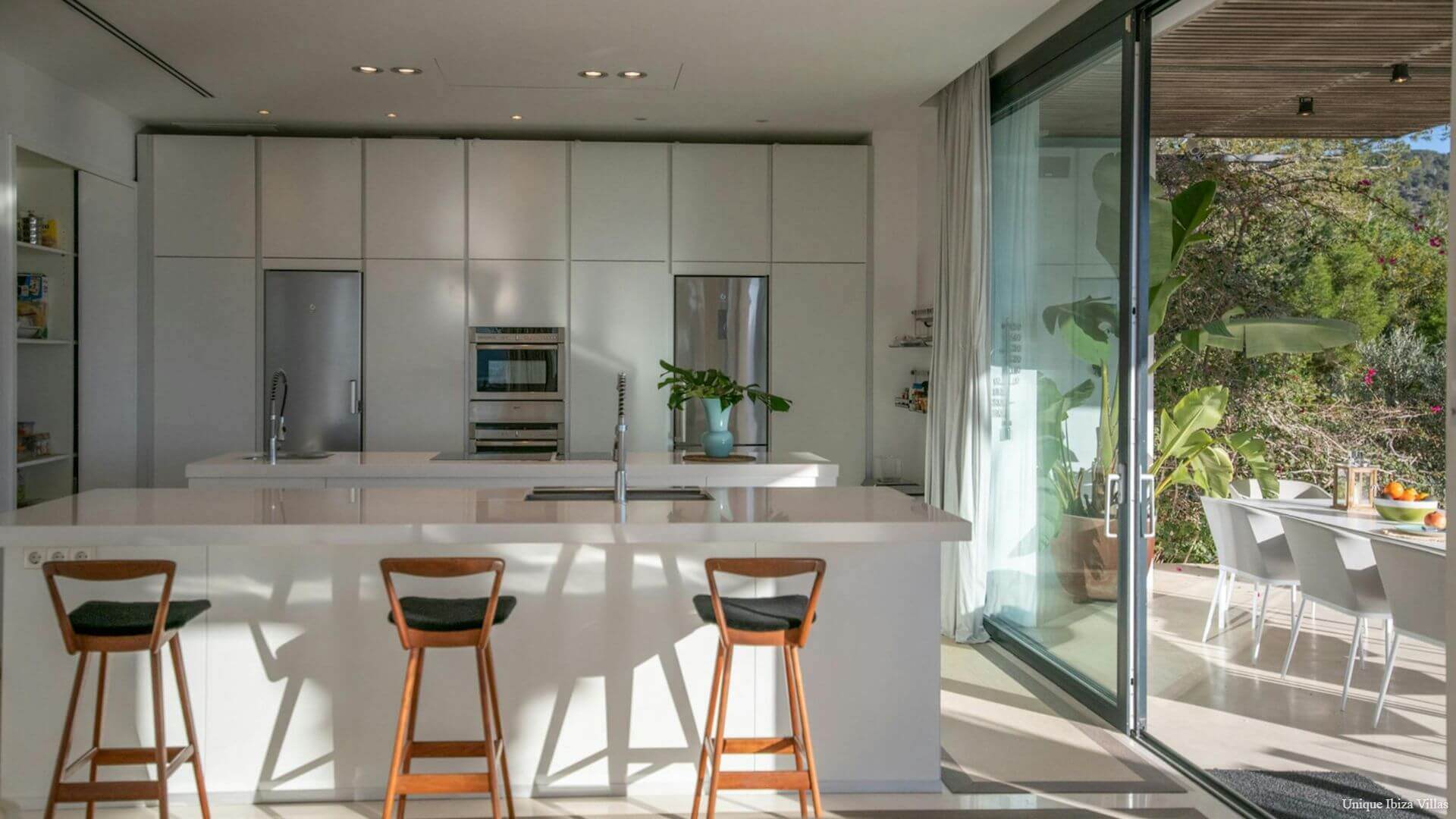  - VILLA OASIS - 5 Bedrooms - Near Ibiza Town & Salinas beach