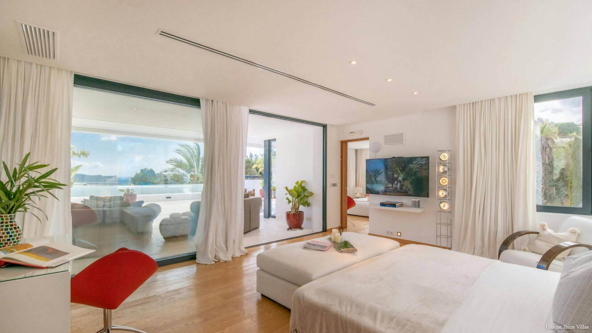  - VILLA OASIS - 5 Bedrooms - Near Ibiza Town & Salinas beach