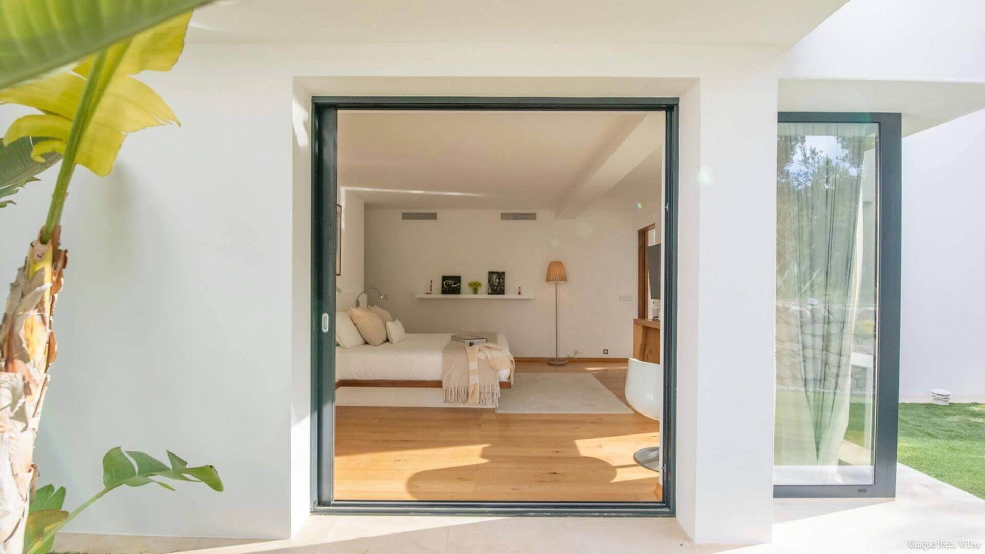  - VILLA OASIS - 5 Bedrooms - Near Ibiza Town & Salinas beach