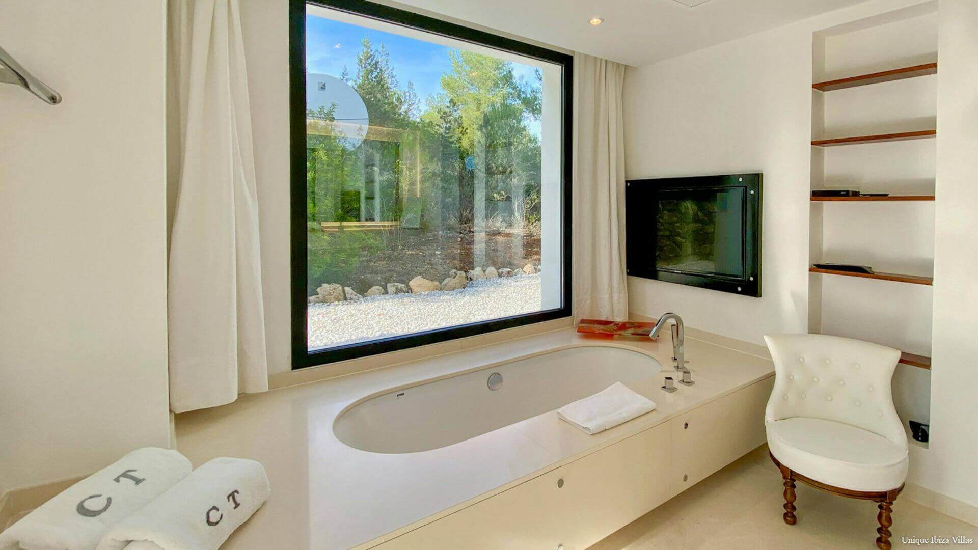  - VILLA OASIS - 5 Bedrooms - Near Ibiza Town & Salinas beach