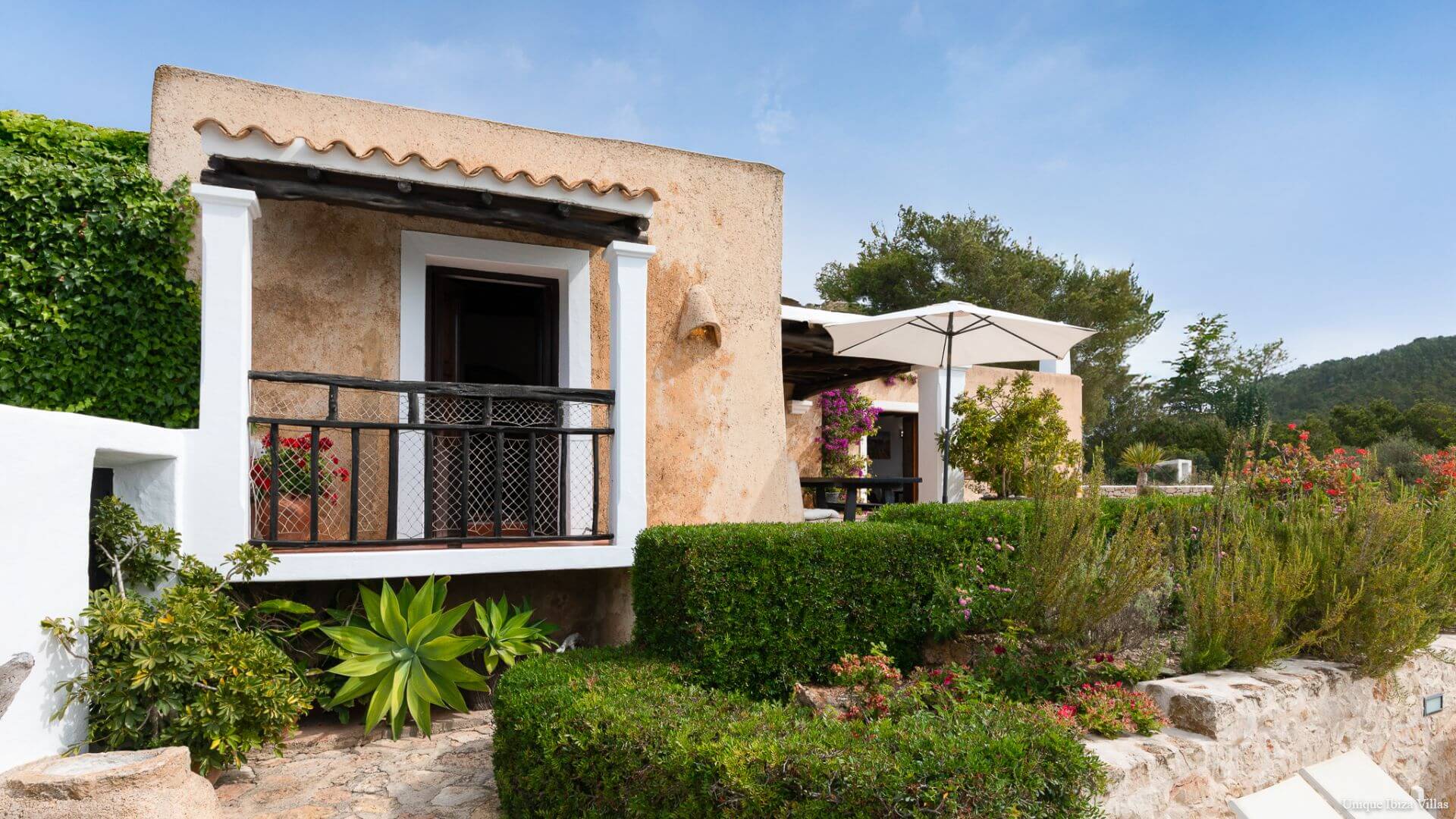  - VILLA ROMERO I - 3 Bedrooms  - Near Cala d'Hort & Es Cubells village