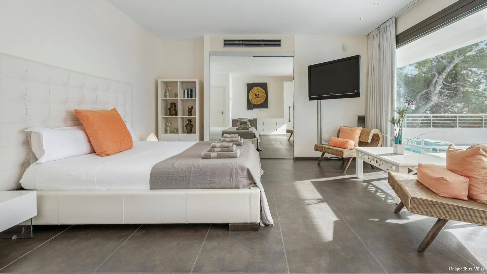 CASA MARISOL - 5 Bedrooms - Cap Martinet - Near Talamanca & Ibiza Town