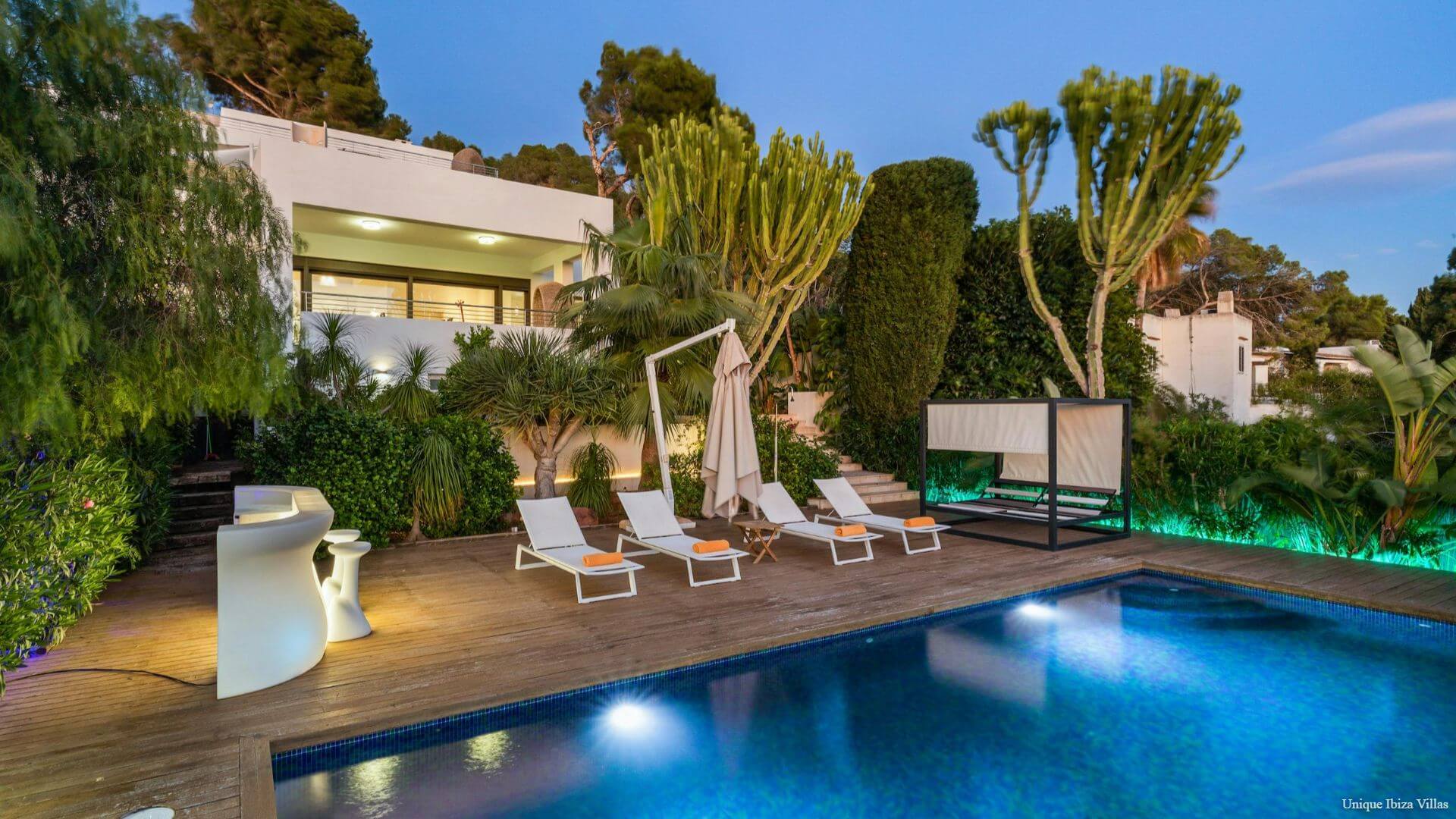 CASA MARISOL - 5 Bedrooms - Cap Martinet - Near Talamanca & Ibiza Town