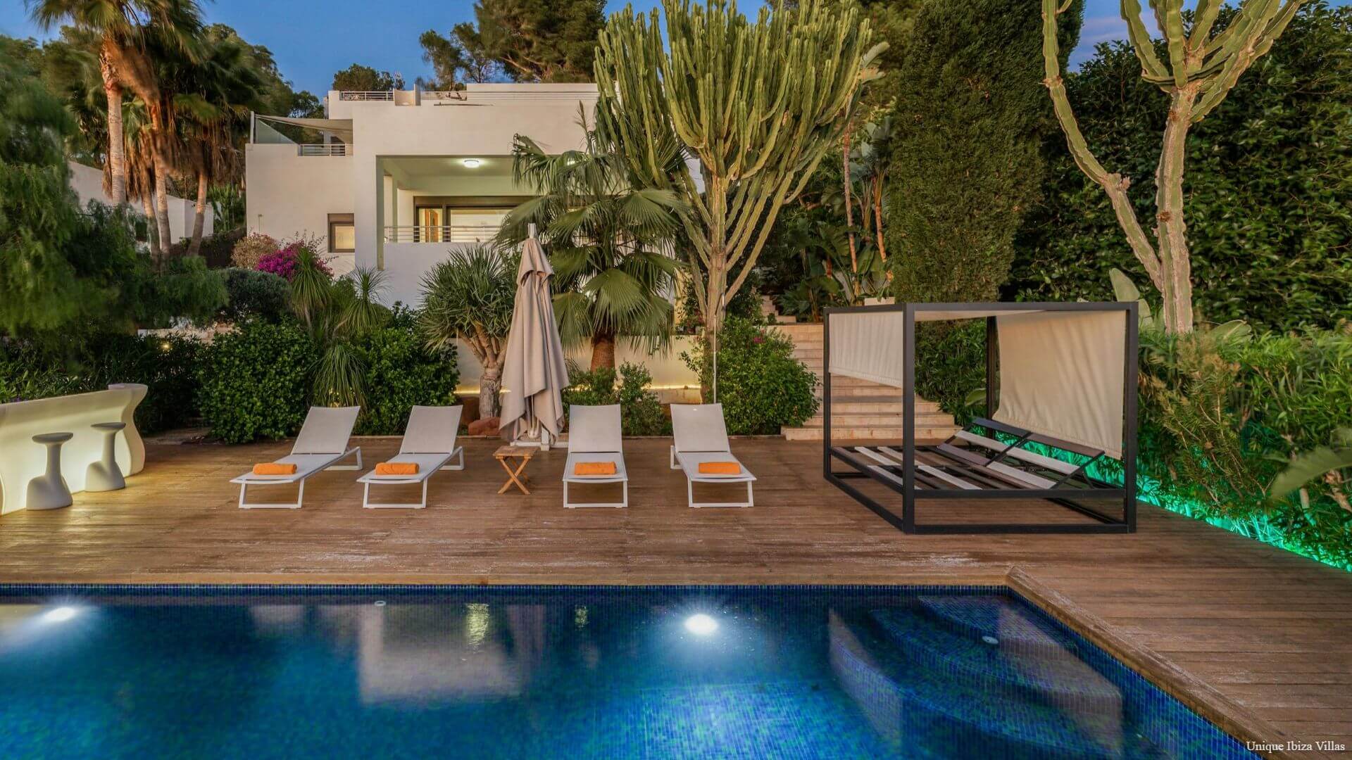 CASA MARISOL - 5 Bedrooms - Cap Martinet - Near Talamanca & Ibiza Town