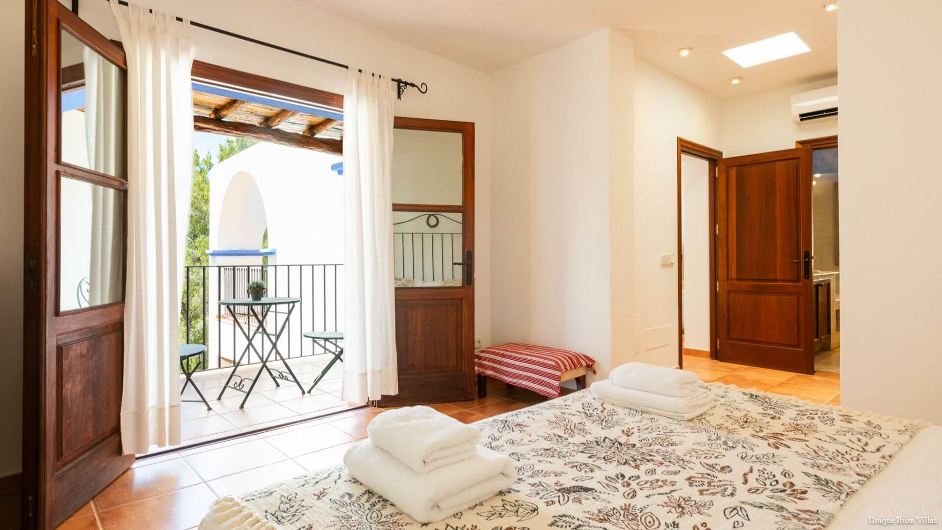  - VILLA CAN MIGUEL - 5 Bedrooms - San Miguel village 